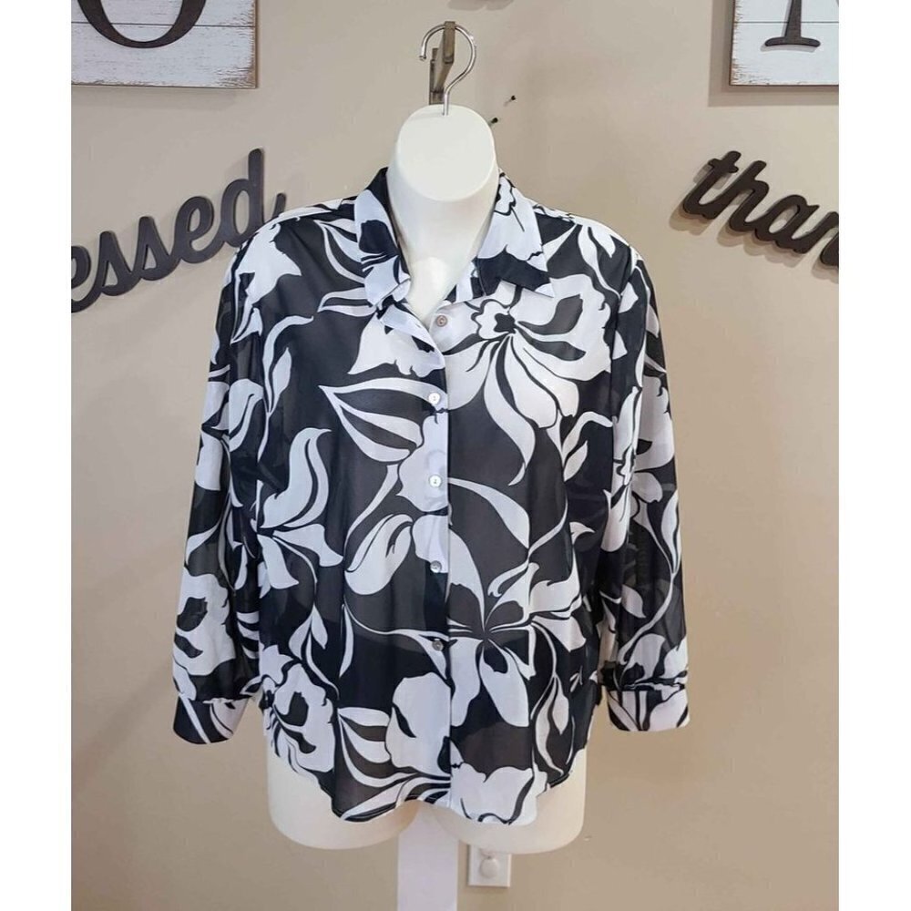Size 3X Willow Ridge Lightweight Top